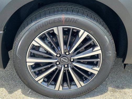 Super Black 2026 Nissan Pathfinder Platinum