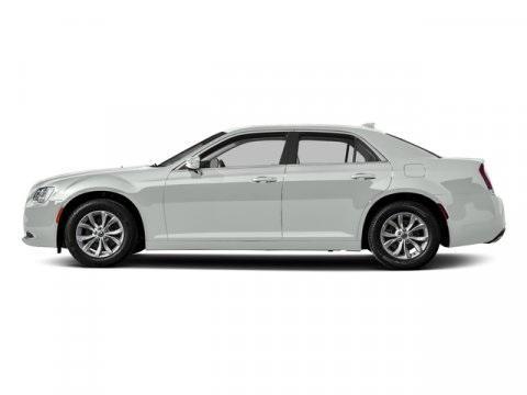 2017 Chrysler 300 Limited