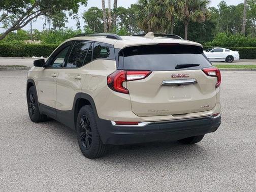 2022 GMC Terrain AWD AT4