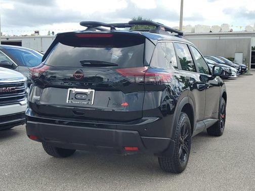 2025 Nissan Rogue Rock Creek