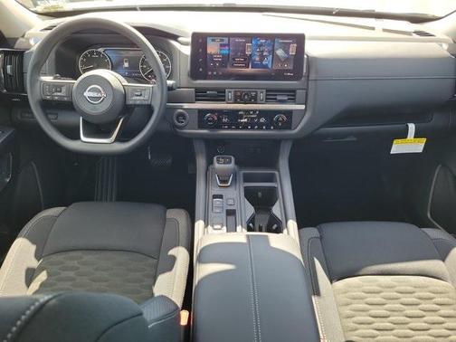 2026 Nissan Pathfinder S