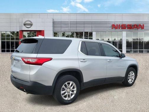 2021 Chevrolet Traverse LS