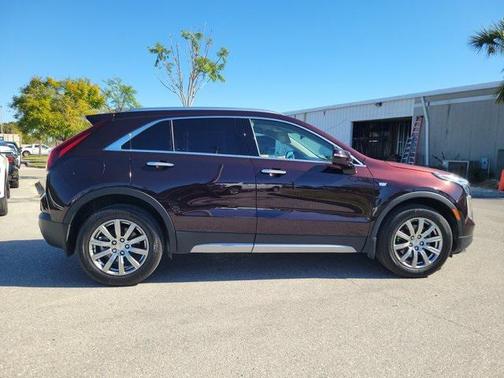 2021 Cadillac XT4 Premium Luxury