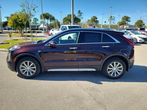 2021 Cadillac XT4 Premium Luxury