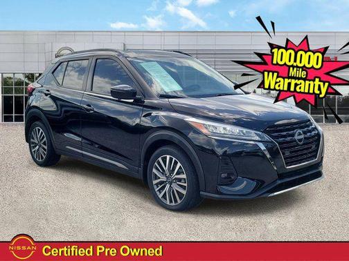 Super Black 2023 Nissan Kicks SR