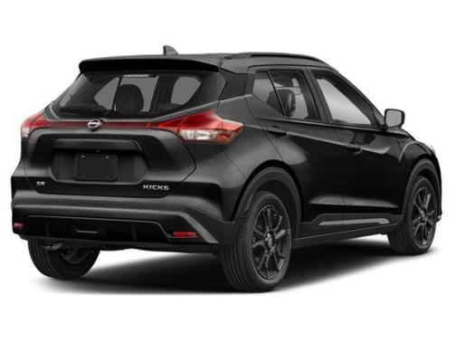Super Black 2023 Nissan Kicks SR