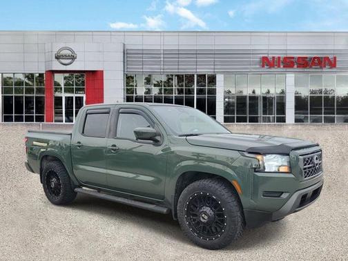 2022 Nissan Frontier SV