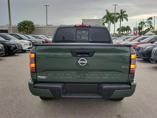 2022 Nissan Frontier SV