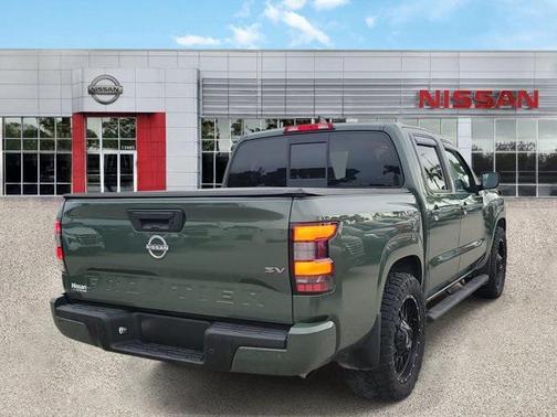 2022 Nissan Frontier SV