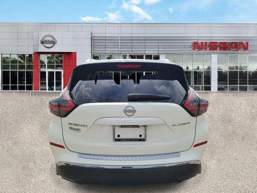 Pearl White Tricoat 2023 Nissan Murano Platinum FWD