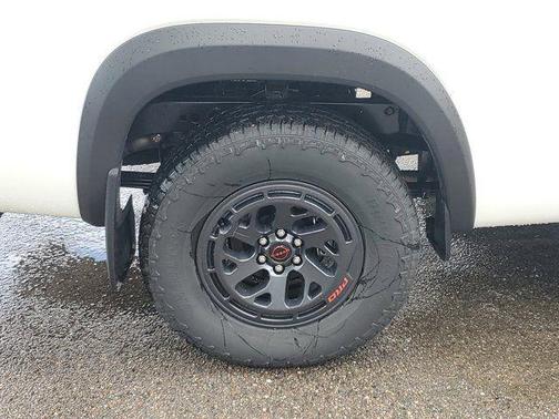 Glacier White 2026 Nissan Frontier PRO-4X