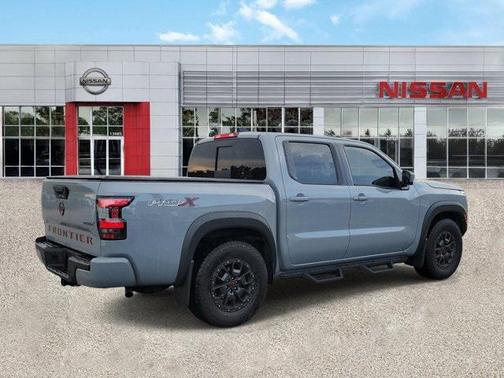 2023 Nissan Frontier PRO-X