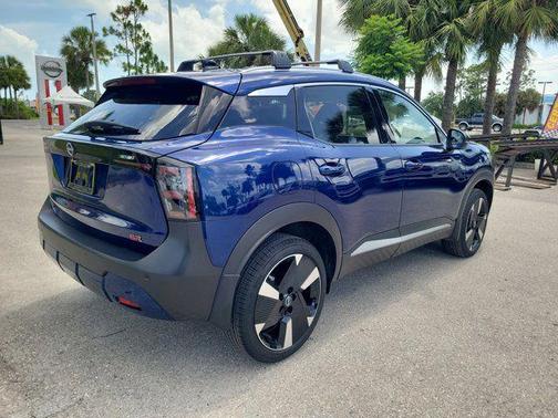 Deep Blue Pearl 2026 Nissan Kicks SR