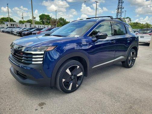 Deep Blue Pearl 2026 Nissan Kicks SR