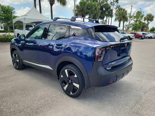 Deep Blue Pearl 2026 Nissan Kicks SR