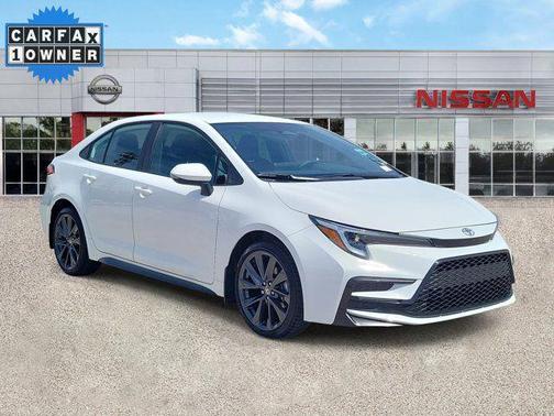 Ice Cap 2025 Toyota Corolla SE