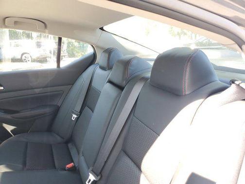 2025 Nissan Altima SR FWD