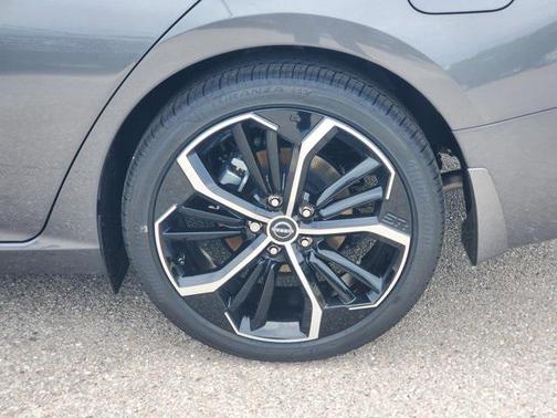 2025 Nissan Altima SR FWD