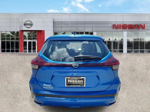 Electric Blue Metallic 2022 Nissan Kicks S