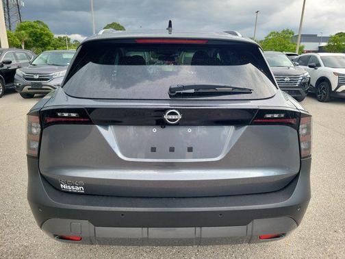 Gun Metallic 2026 Nissan Kicks SV