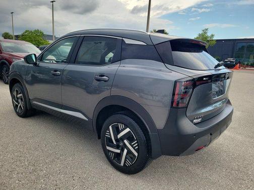 Gun Metallic 2026 Nissan Kicks SV