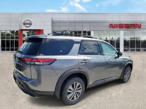 2025 Nissan Pathfinder SV FWD