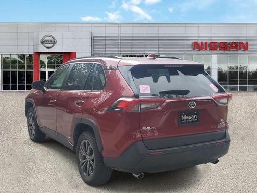 2023 Toyota RAV4 Hybrid XLE Premium