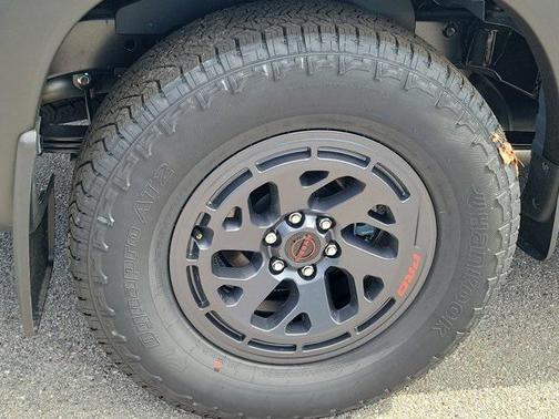 2025 Nissan Frontier PRO-X