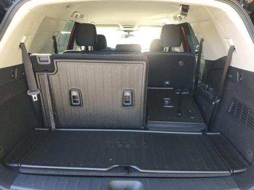 2025 Nissan Pathfinder SV FWD