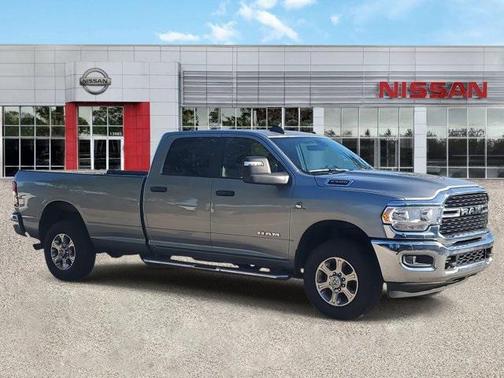 2024 RAM 2500 Big Horn Crew Cab 4x4 8' Box