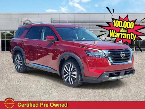 Scarlet Ember Tintcoat 2022 Nissan Pathfinder Platinum 4WD