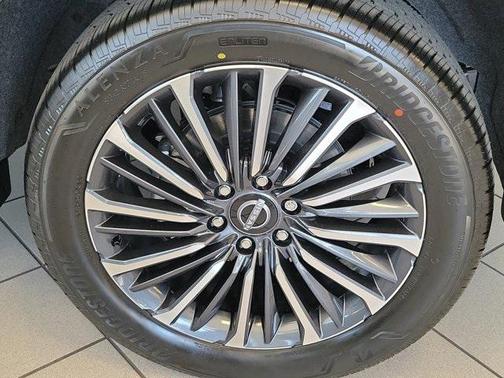 2025 Nissan Armada Platinum Reserve 2WD