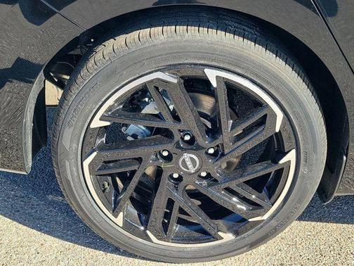 Super Black 2026 Nissan Sentra SR