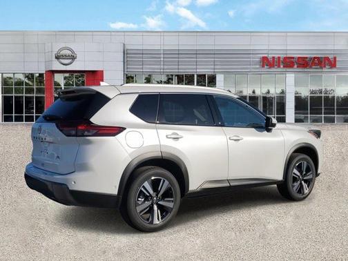 2025 Nissan Rogue SL