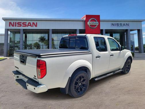Glacier White 2019 Nissan Frontier SV