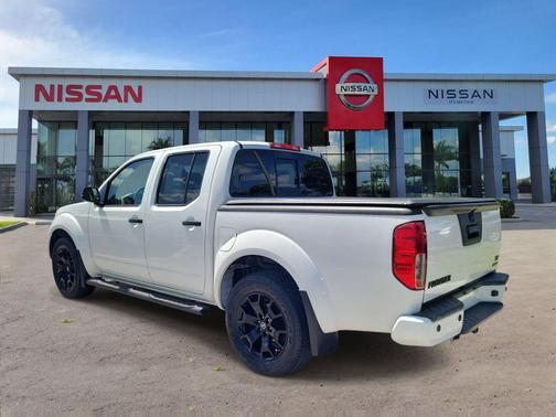 Glacier White 2019 Nissan Frontier SV