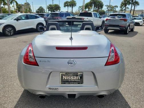 2011 Nissan 370Z Touring