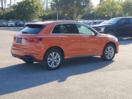 2024 Audi Q3 Premium 45 TFSI S line quattro Tiptronic