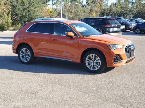 2024 Audi Q3 Premium 45 TFSI S line quattro Tiptronic