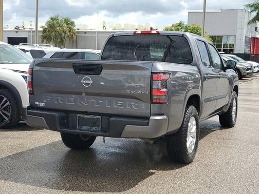 2023 Nissan Frontier SV