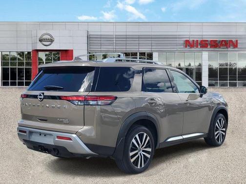2024 Nissan Pathfinder Platinum 4WD