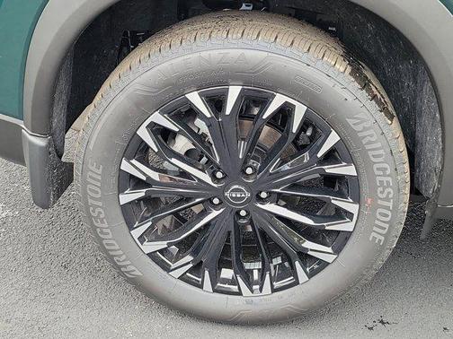 Obsidian Green 2026 Nissan Rogue Dark Armor