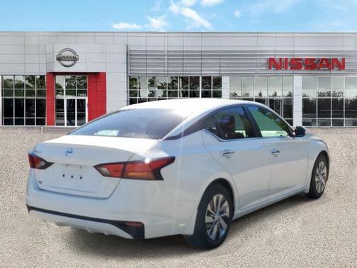 2021 Nissan Altima S FWD