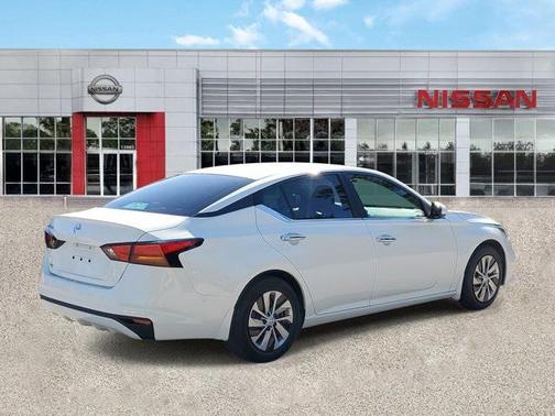 2021 Nissan Altima S FWD