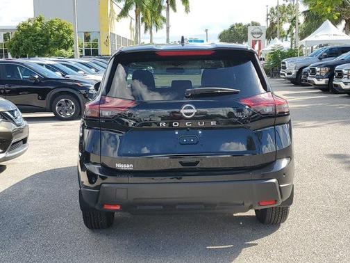 2025 Nissan Rogue S