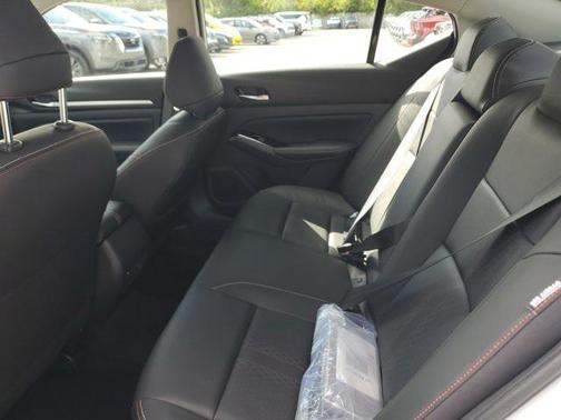 2025 Nissan Altima SR FWD