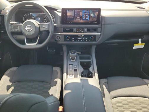 2026 Nissan Pathfinder S