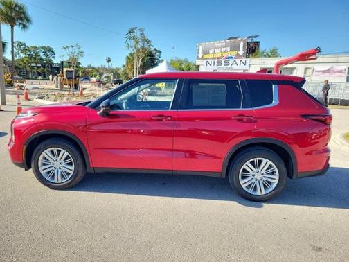 2024 Mitsubishi Outlander ES 2.5 2WD