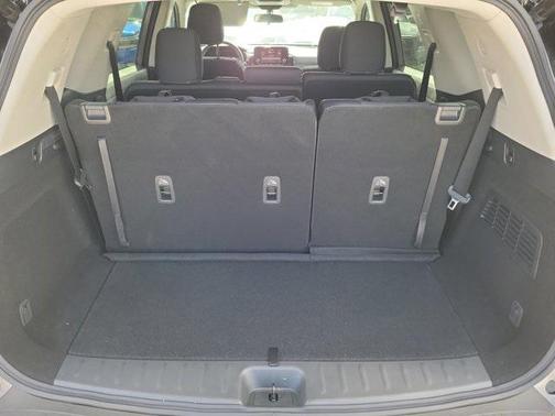 2025 Nissan Pathfinder SV FWD