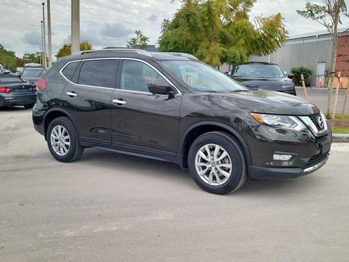 2017 Nissan Rogue SV